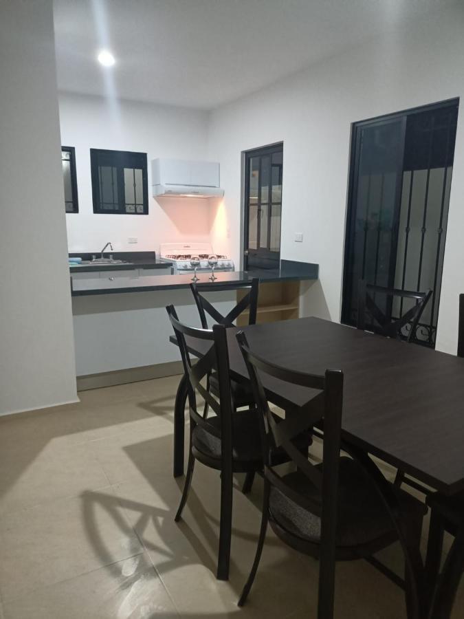 Hermosa Casa A 15 Minutos Del Aeropueto De Cancun En Exclusivo Fraccionamiento Residencial Exteriér fotografie